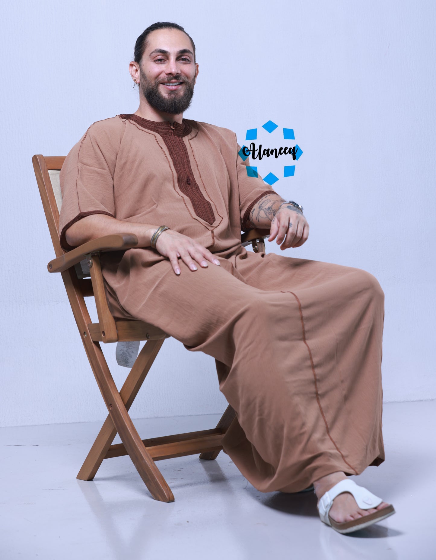 VVip|جلابية لون بني بتطريز بني غامق