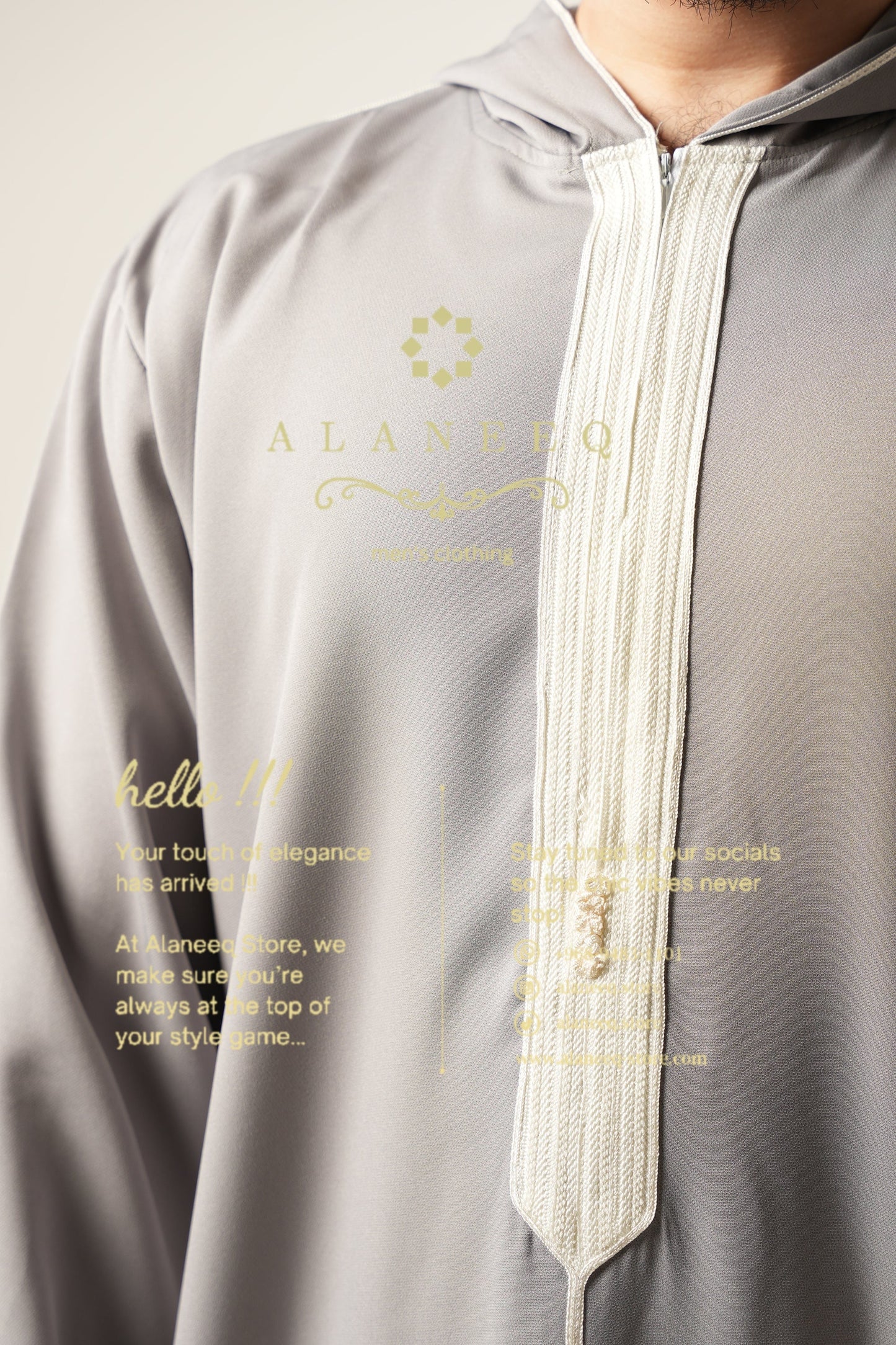 ثوب فضي مع قبعه /تفصيل خاص